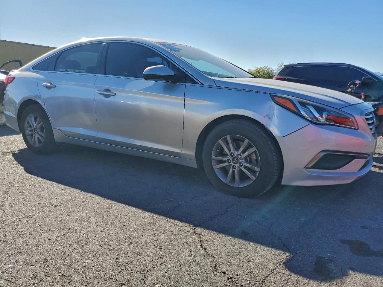 2016 HYUNDAI SONATA SE photo 4