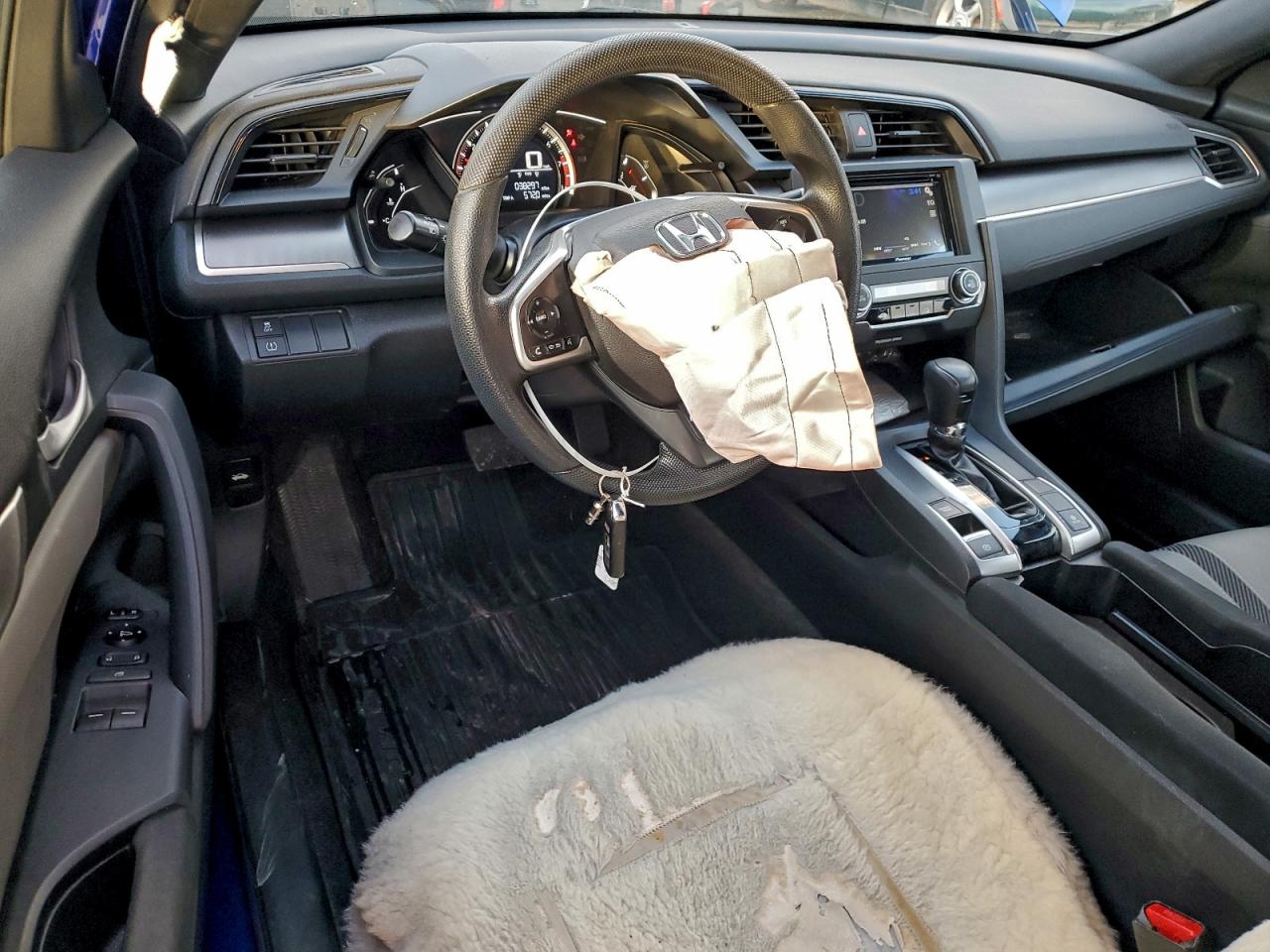 2017 HONDA CIVIC LX photo 8