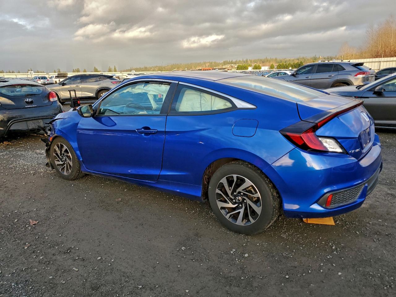 2017 HONDA CIVIC LX photo 2