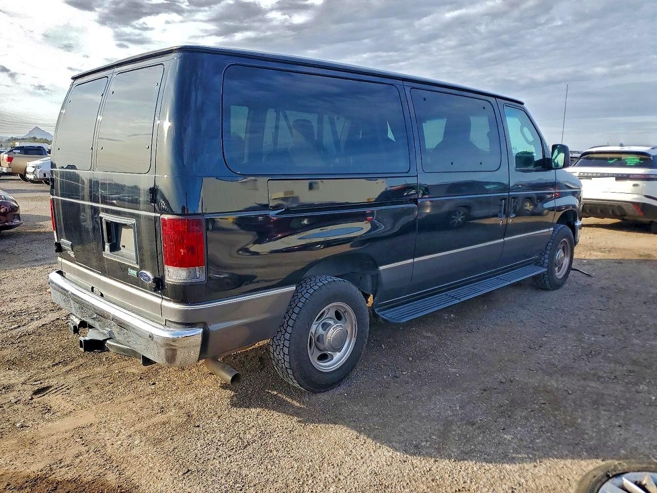 2009 FORD ECONOLINE E150 WAGON photo 3