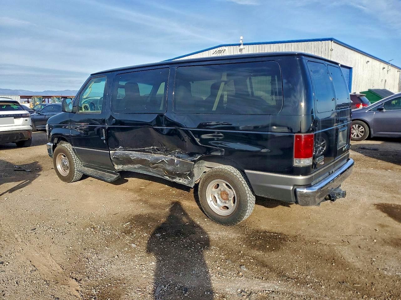 2009 FORD ECONOLINE E150 WAGON photo 2