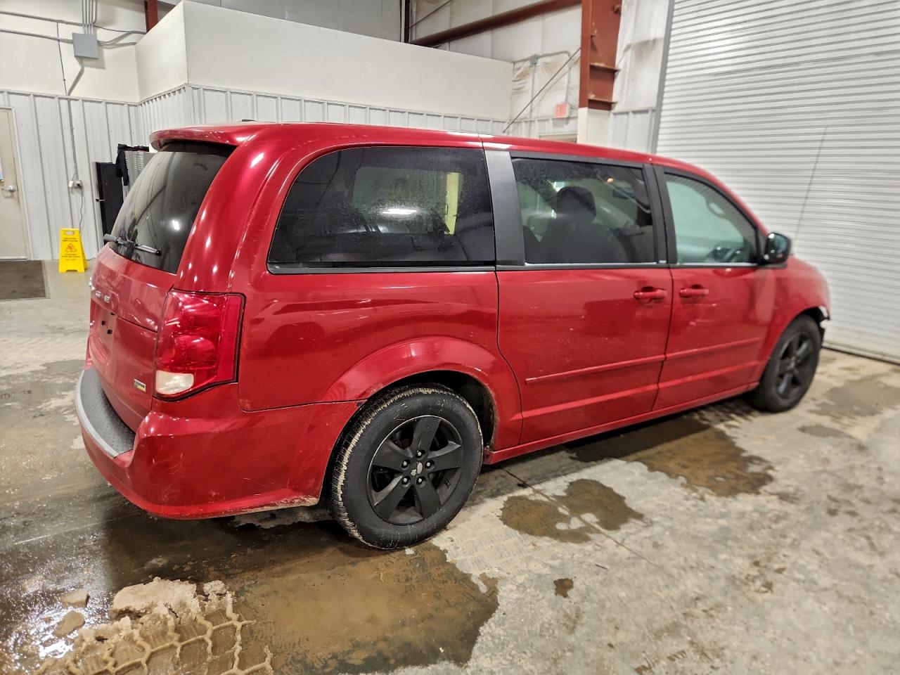 2013 DODGE GRAND CARAVAN SE photo 3