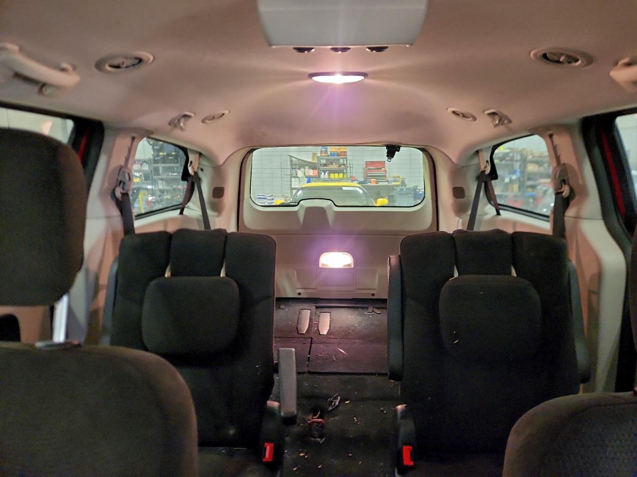2013 DODGE GRAND CARAVAN SE photo 10