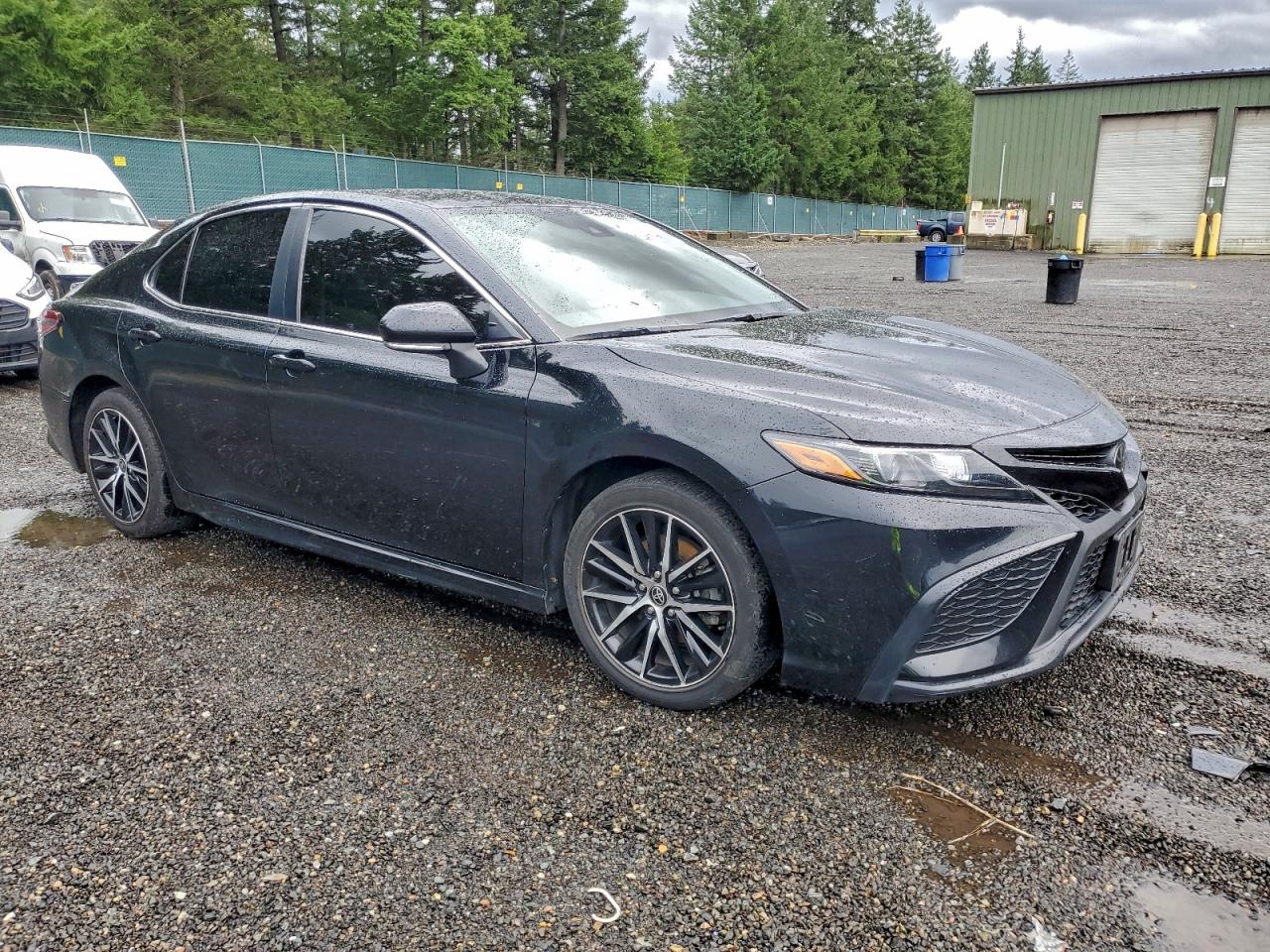 2023 TOYOTA CAMRY SE NIGHT SHADE photo 4