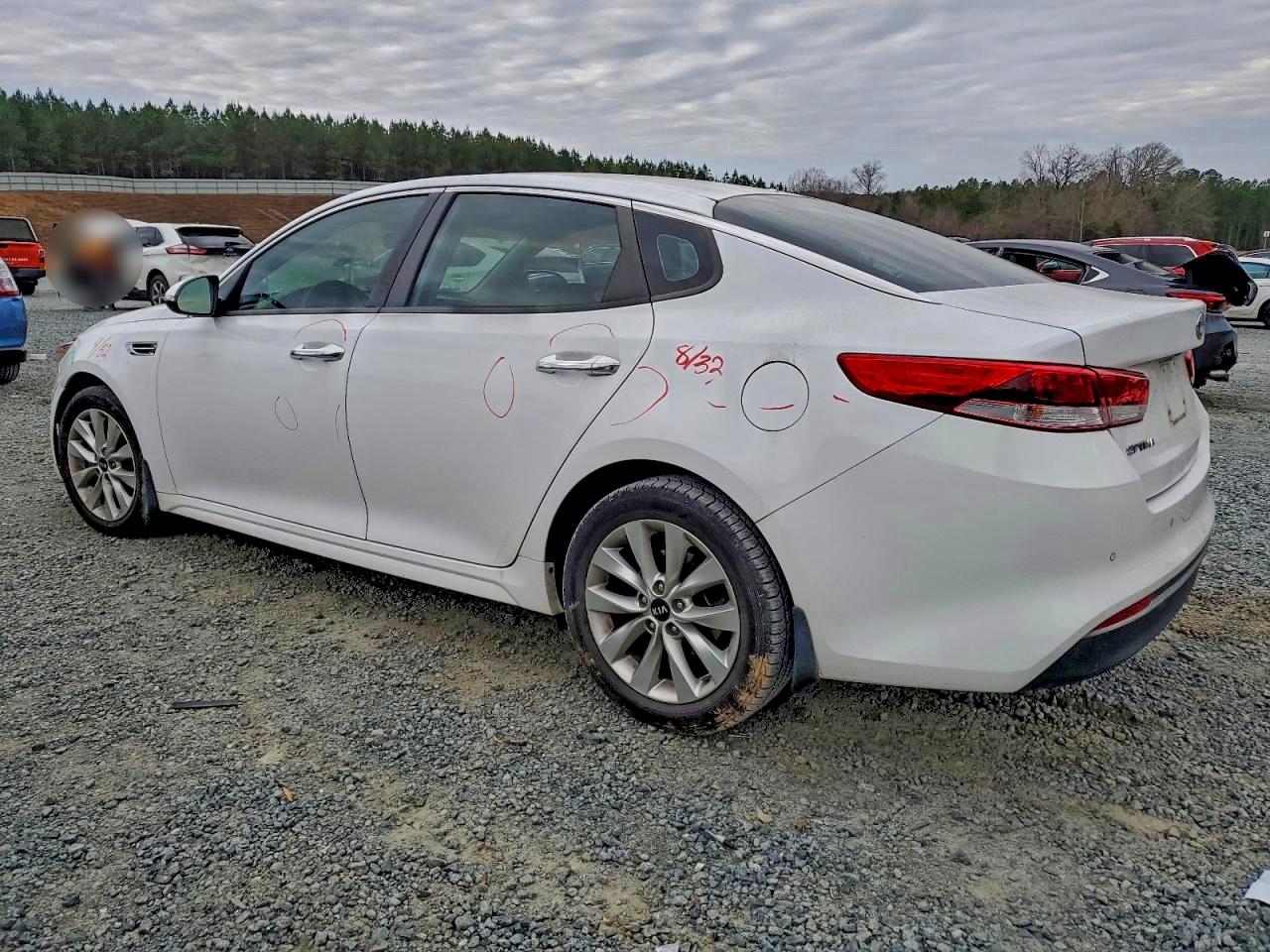 2018 KIA OPTIMA LX photo 2