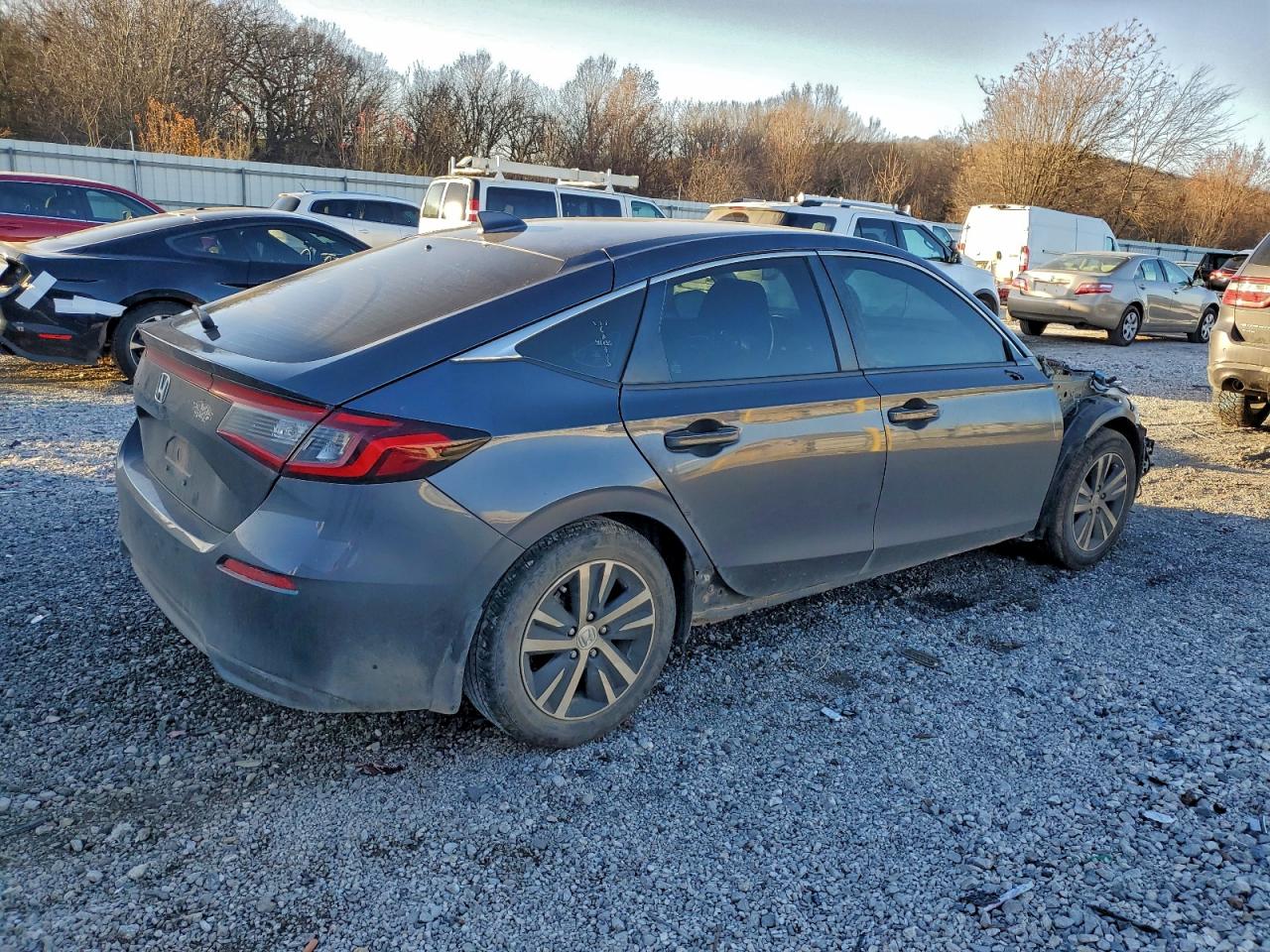 2023 HONDA CIVIC LX photo 3