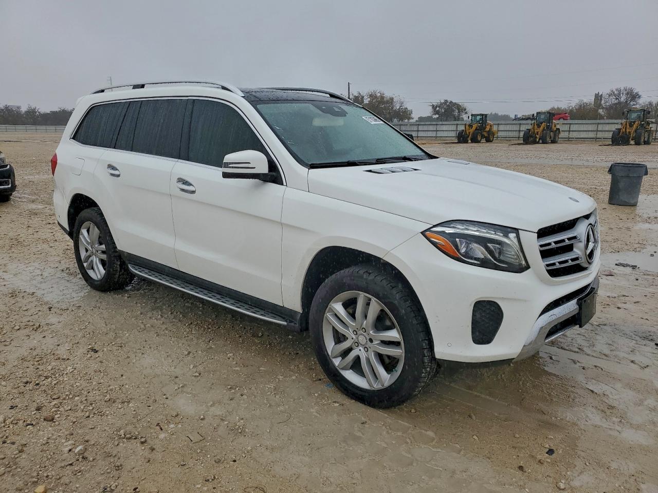 2017 MERCEDES-BENZ GLS 450 4MATIC photo 4