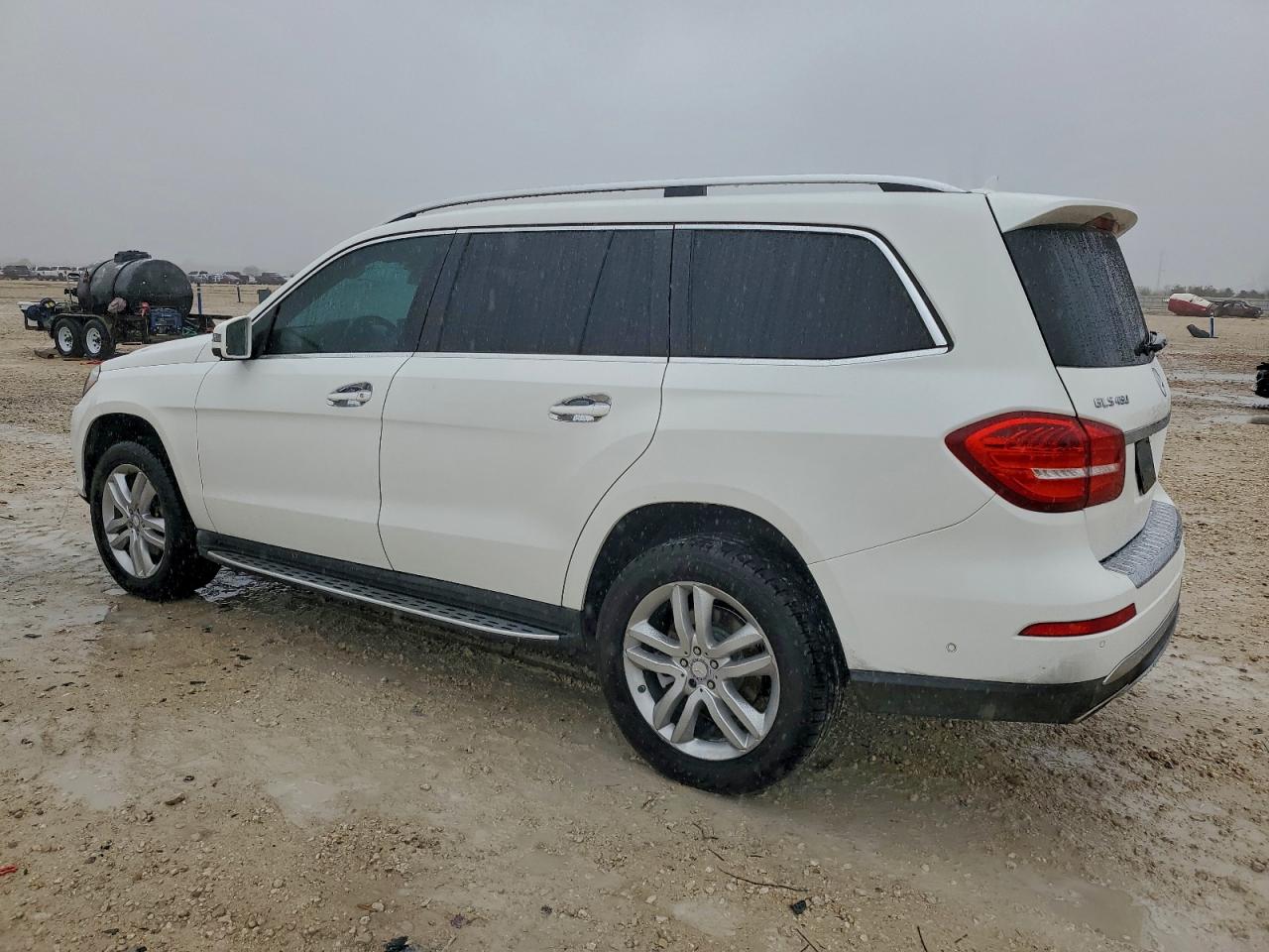 2017 MERCEDES-BENZ GLS 450 4MATIC photo 2
