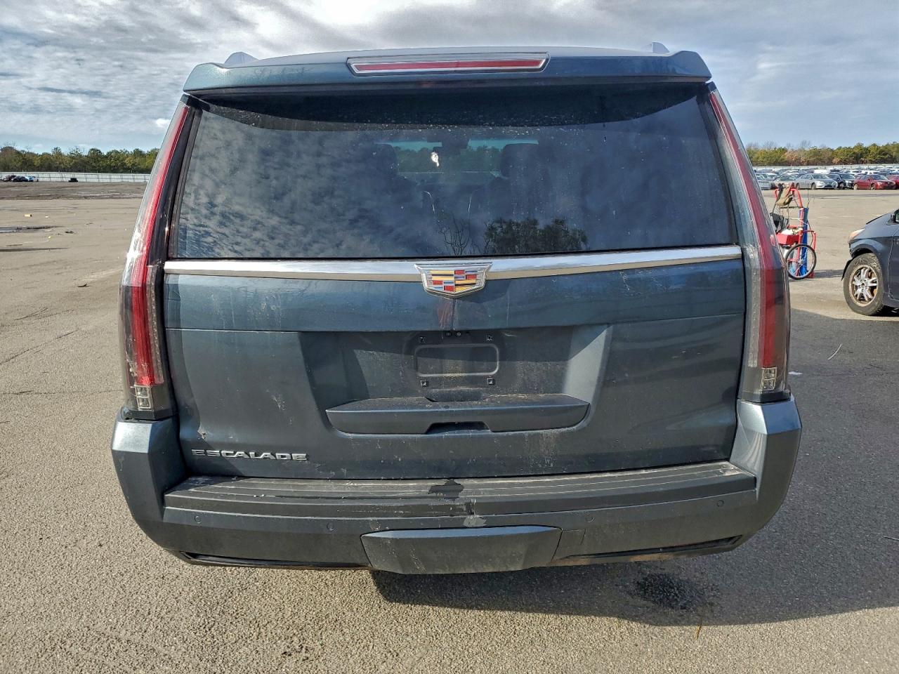 2019 CADILLAC ESCALADE ESV PREMIUM LUXURY photo 6