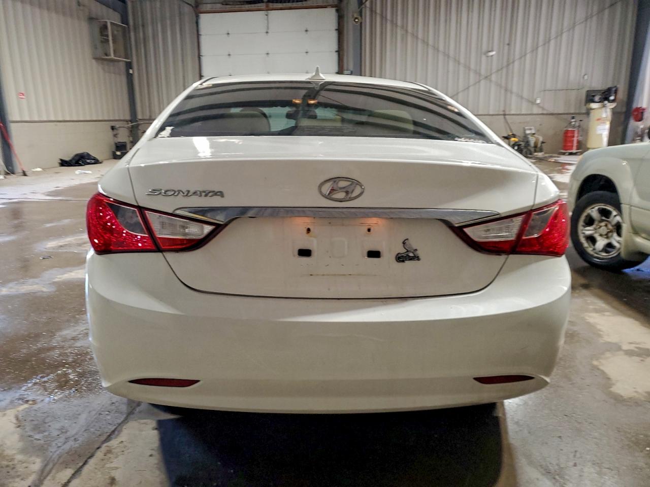 2013 HYUNDAI SONATA GLS photo 6