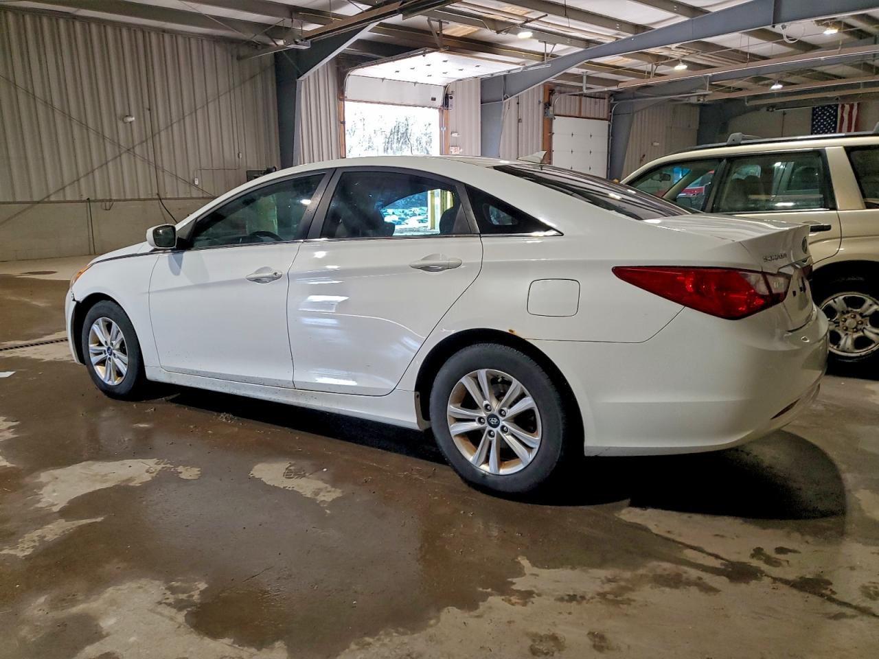 2013 HYUNDAI SONATA GLS photo 2