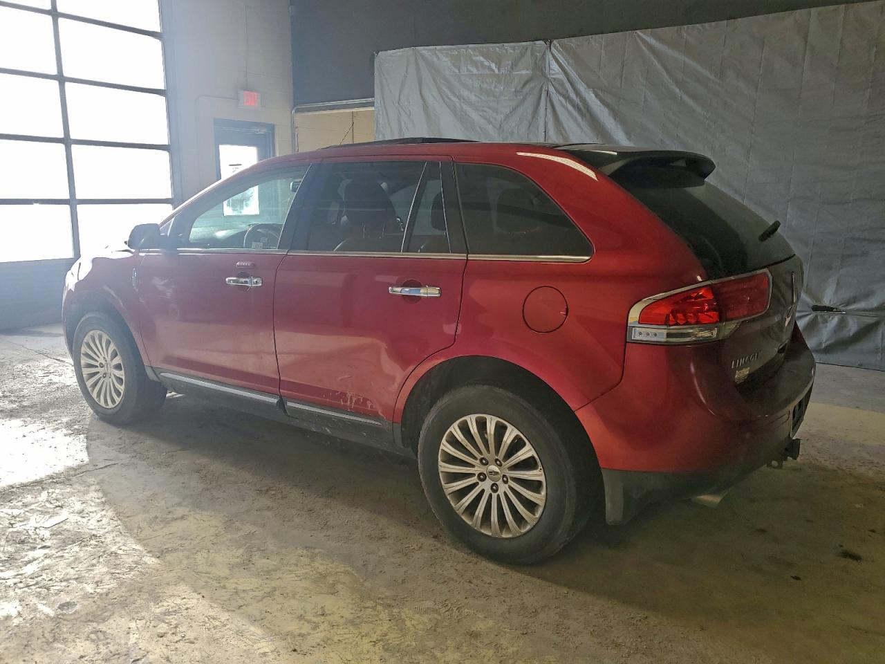 2013 LINCOLN TOWNHOUSE MKX photo 3