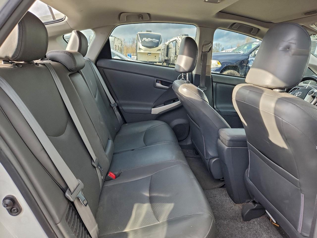 2010 TOYOTA PRIUS photo 10