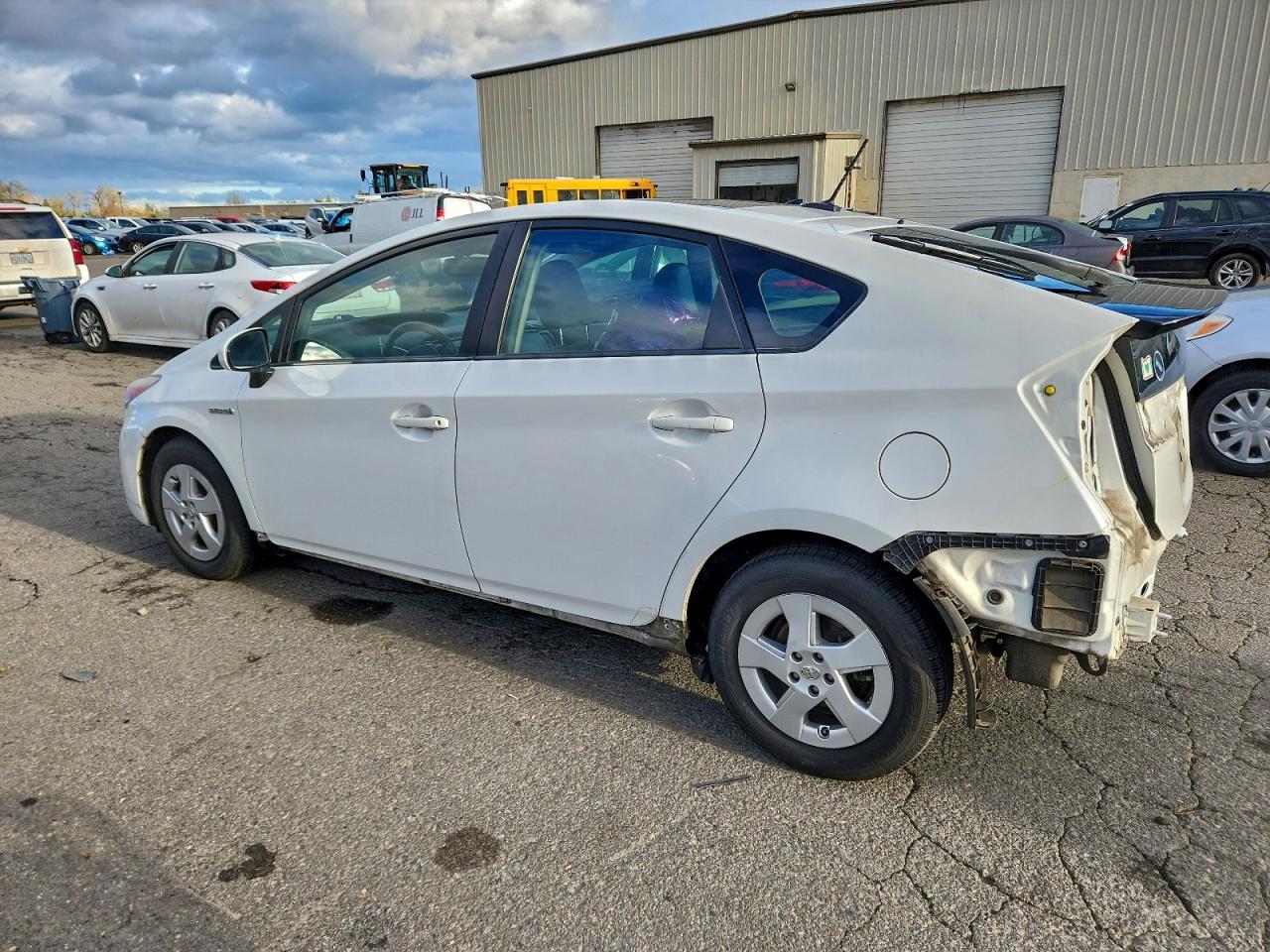 2010 TOYOTA PRIUS photo 2