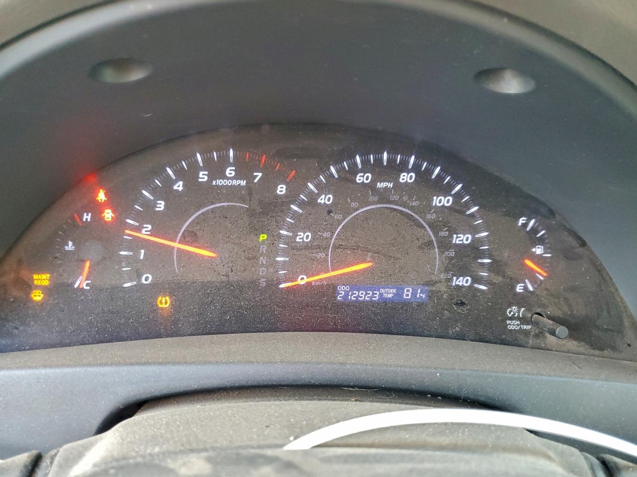 2011 TOYOTA CAMRY BASE photo 9