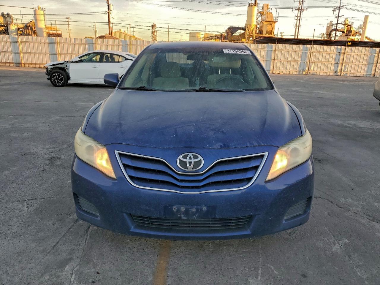 2011 TOYOTA CAMRY BASE photo 5