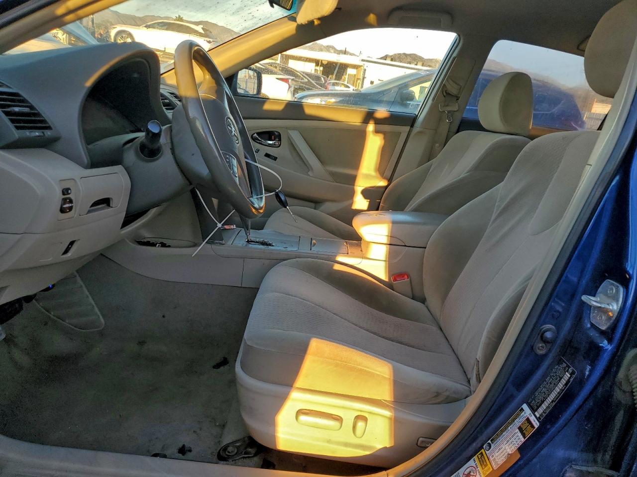 2011 TOYOTA CAMRY BASE photo 7