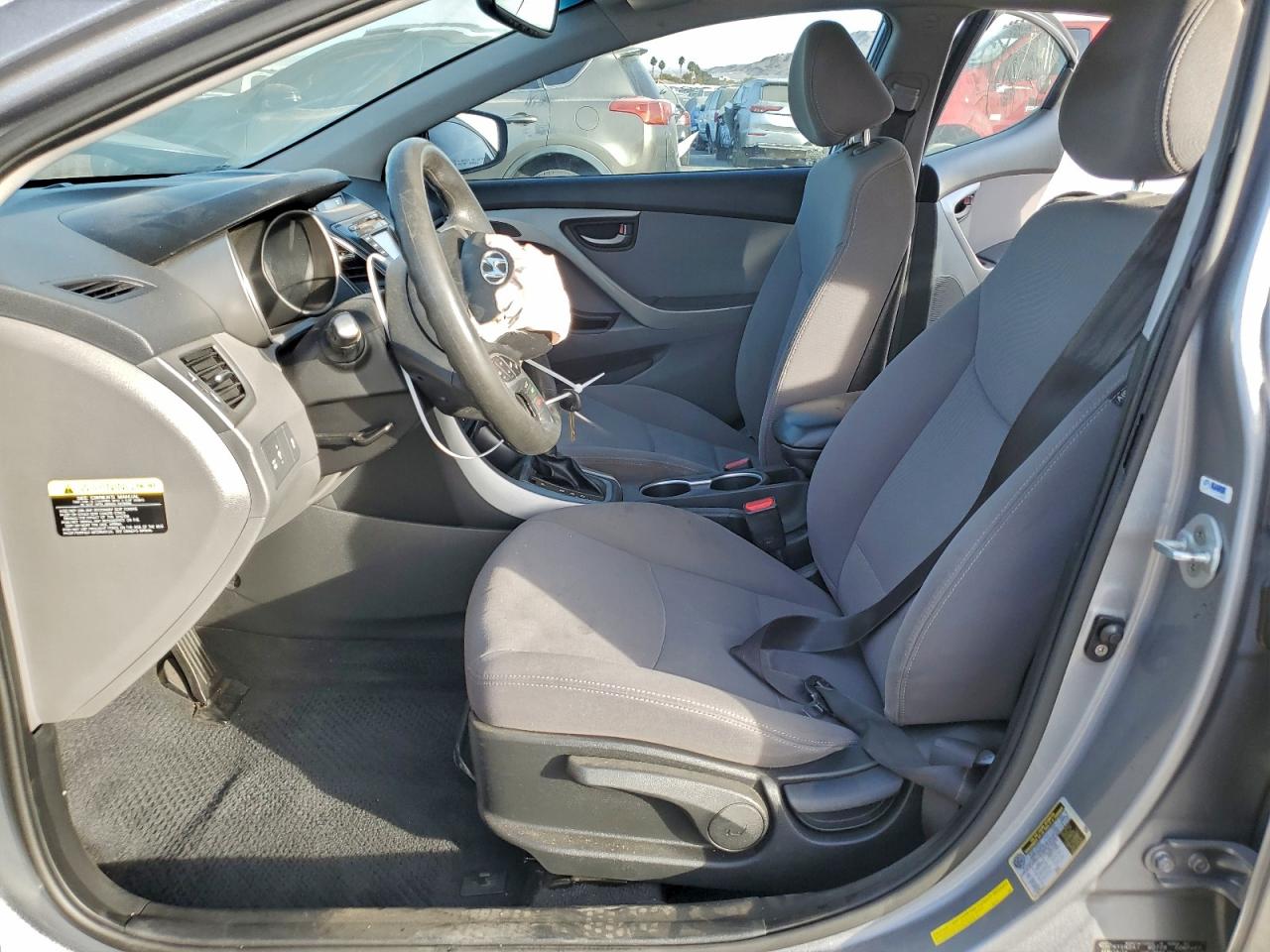 2014 HYUNDAI ELANTRA SE photo 7
