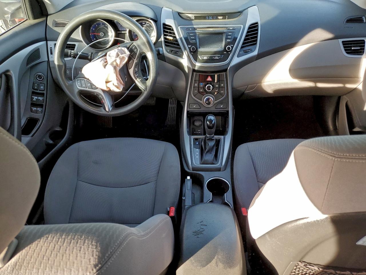 2014 HYUNDAI ELANTRA SE photo 8