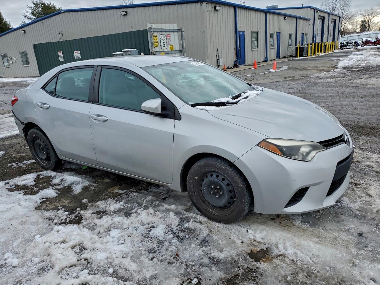 2014 TOYOTA COROLLA L photo 4