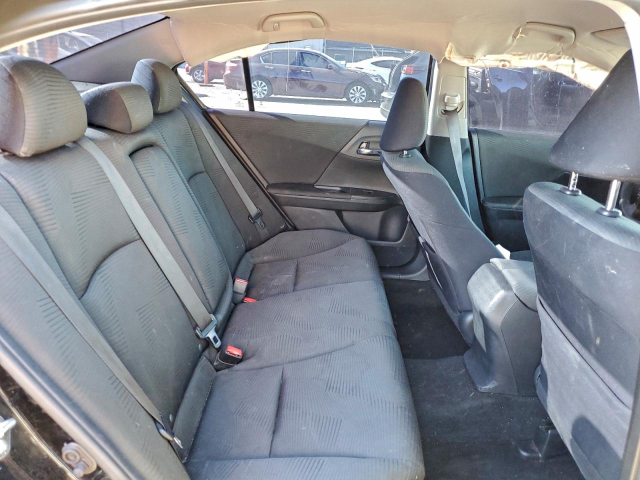 2016 HONDA ACCORD LX photo 19