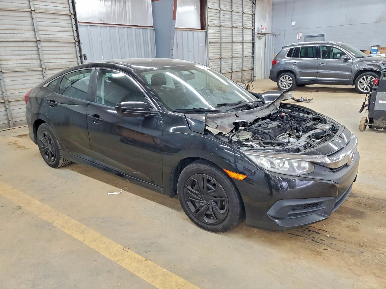 2017 HONDA CIVIC LX photo 4