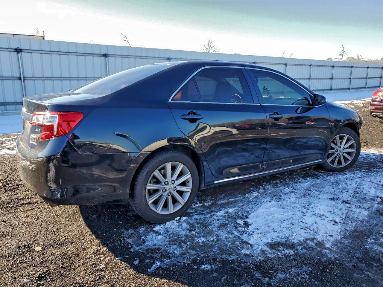 2012 TOYOTA CAMRY BASE photo 3