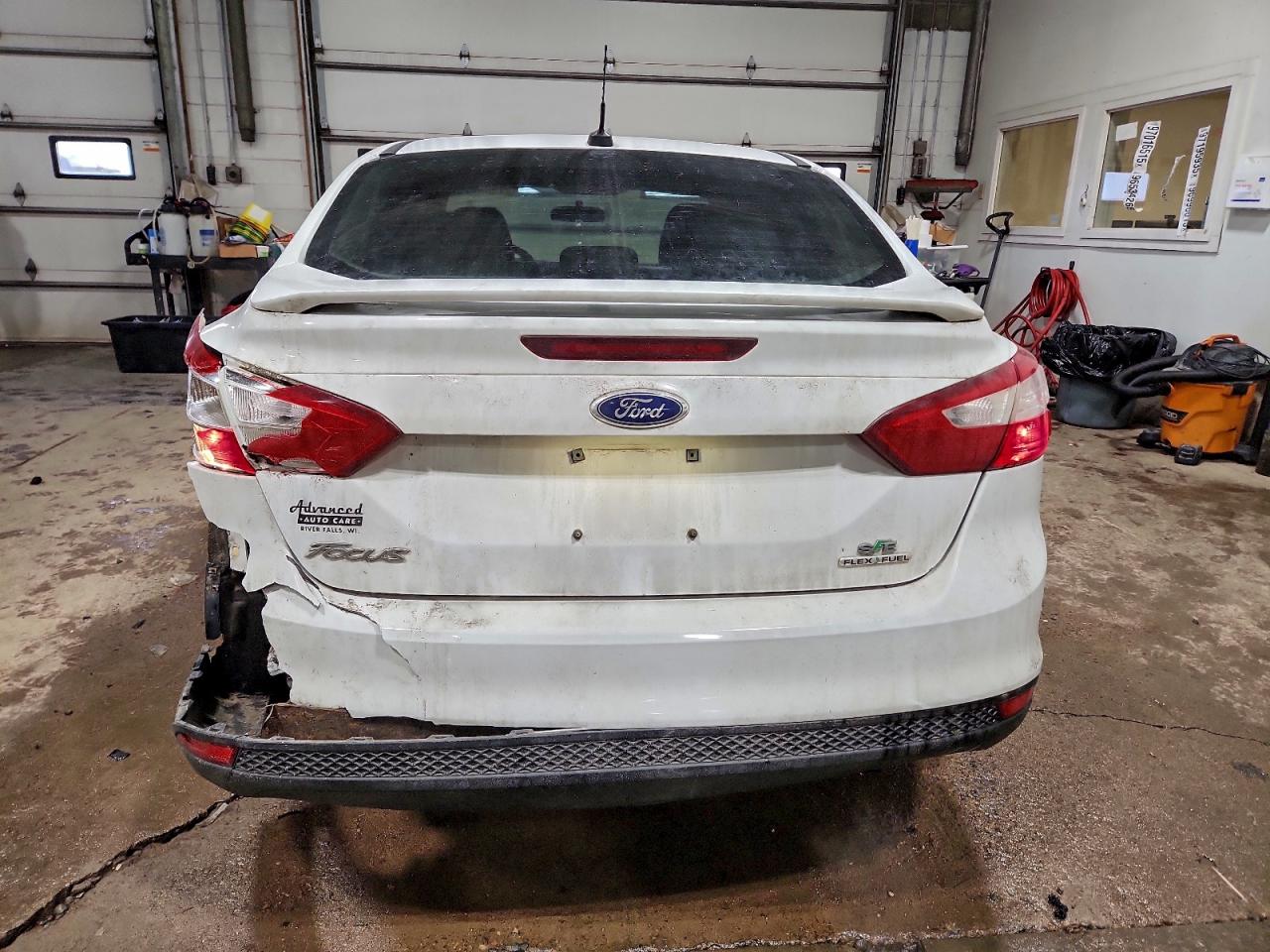 2013 FORD FOCUS SE photo 6
