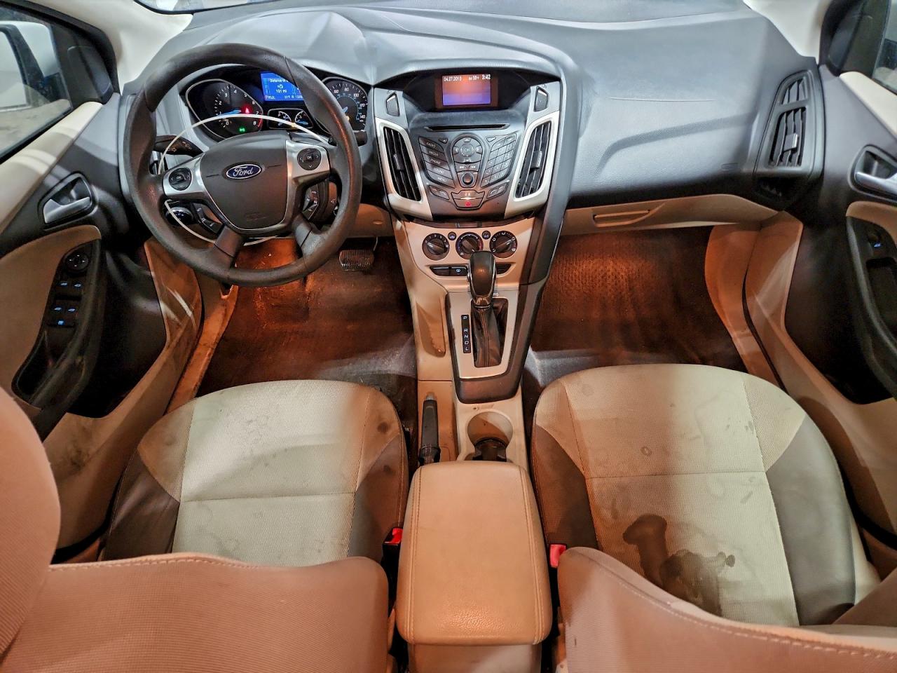 2013 FORD FOCUS SE photo 8