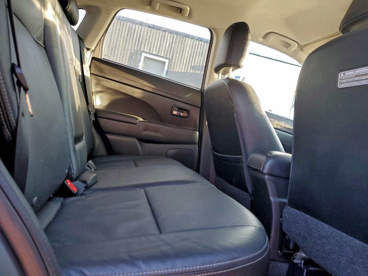 2015 MITSUBISHI OUTLANDER SPORT SE photo 10