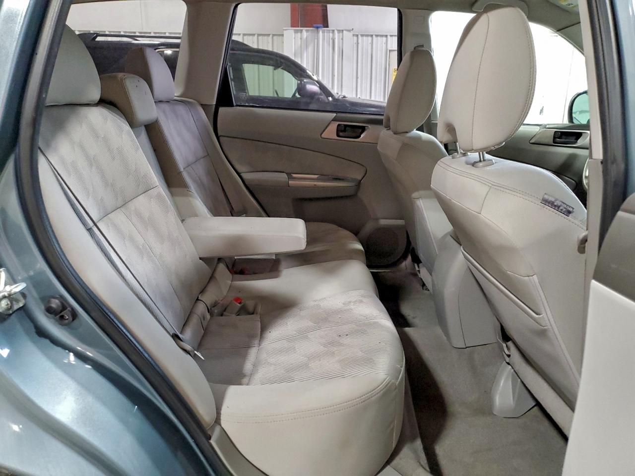 2010 SUBARU FORESTER 2.5X photo 11