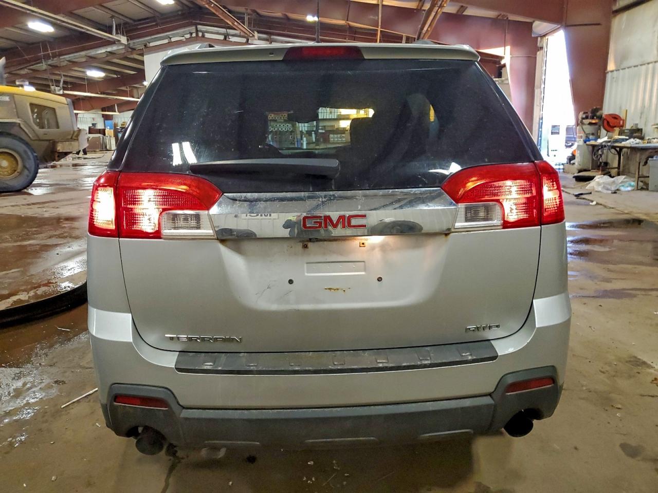 2015 GMC TERRAIN SLE photo 6