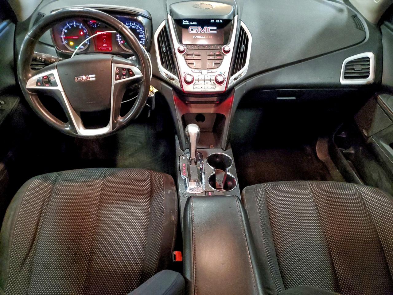 2015 GMC TERRAIN SLE photo 8