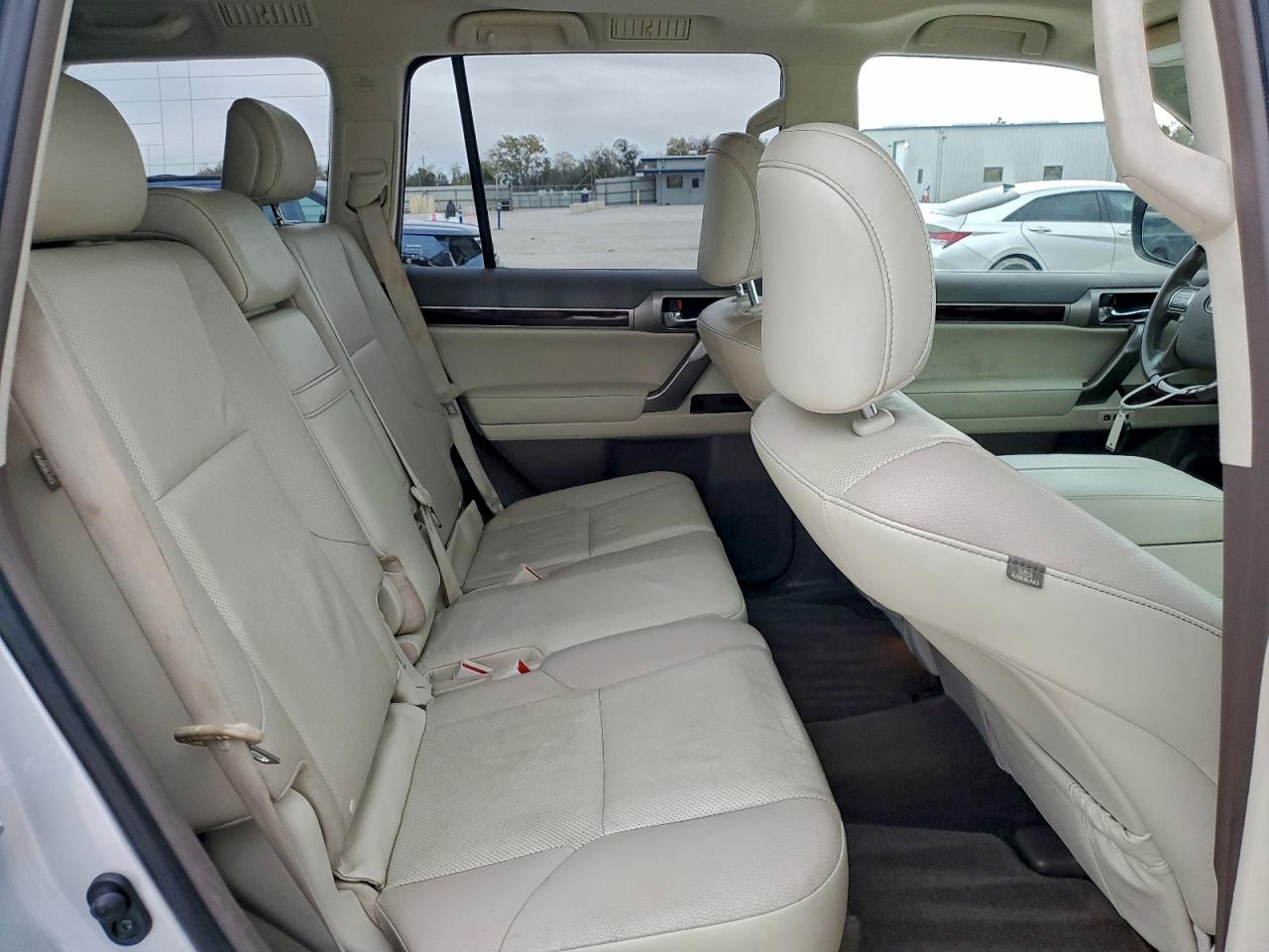2015 LEXUS GX 460 photo 11