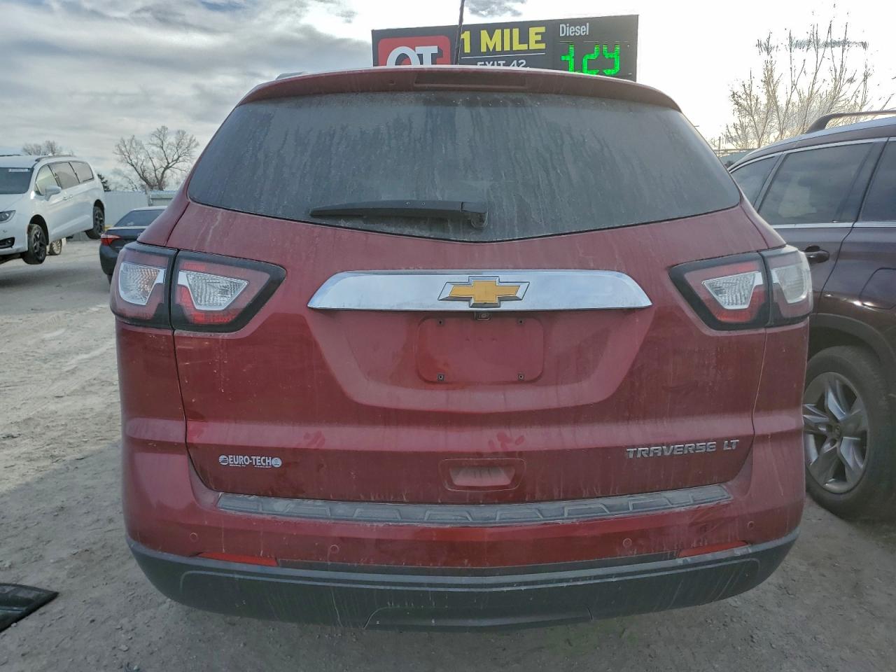 2014 CHEVROLET TRAVERSE LT photo 6