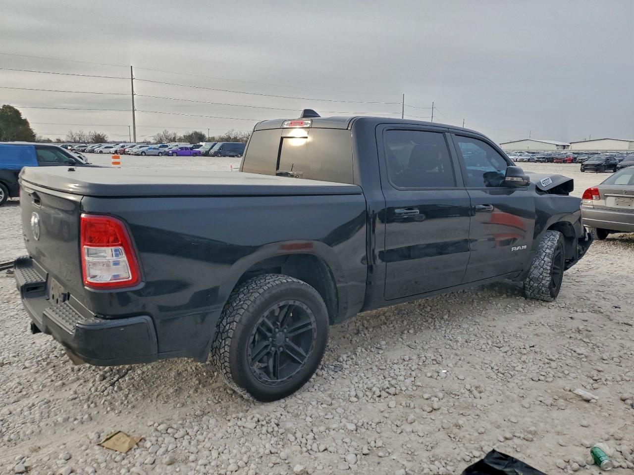 2019 RAM 1500 BIG HORN/LONE STAR photo 3