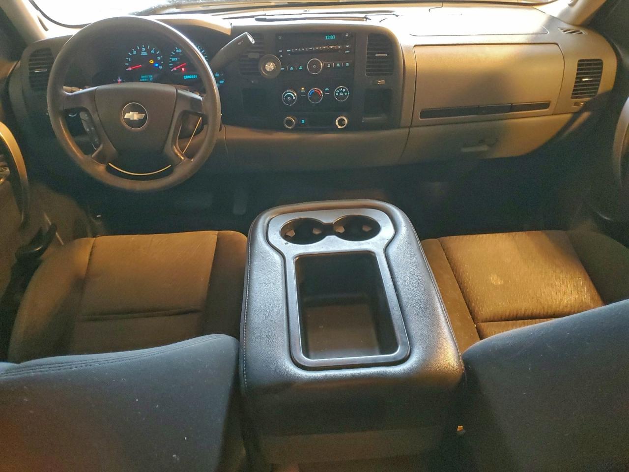 2010 CHEVROLET SILVERADO C1500 LS photo 8
