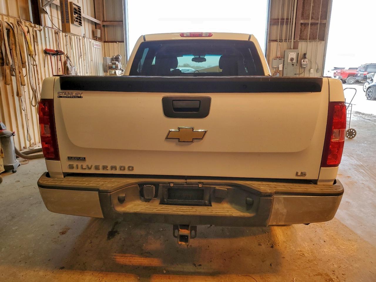 2010 CHEVROLET SILVERADO C1500 LS photo 6