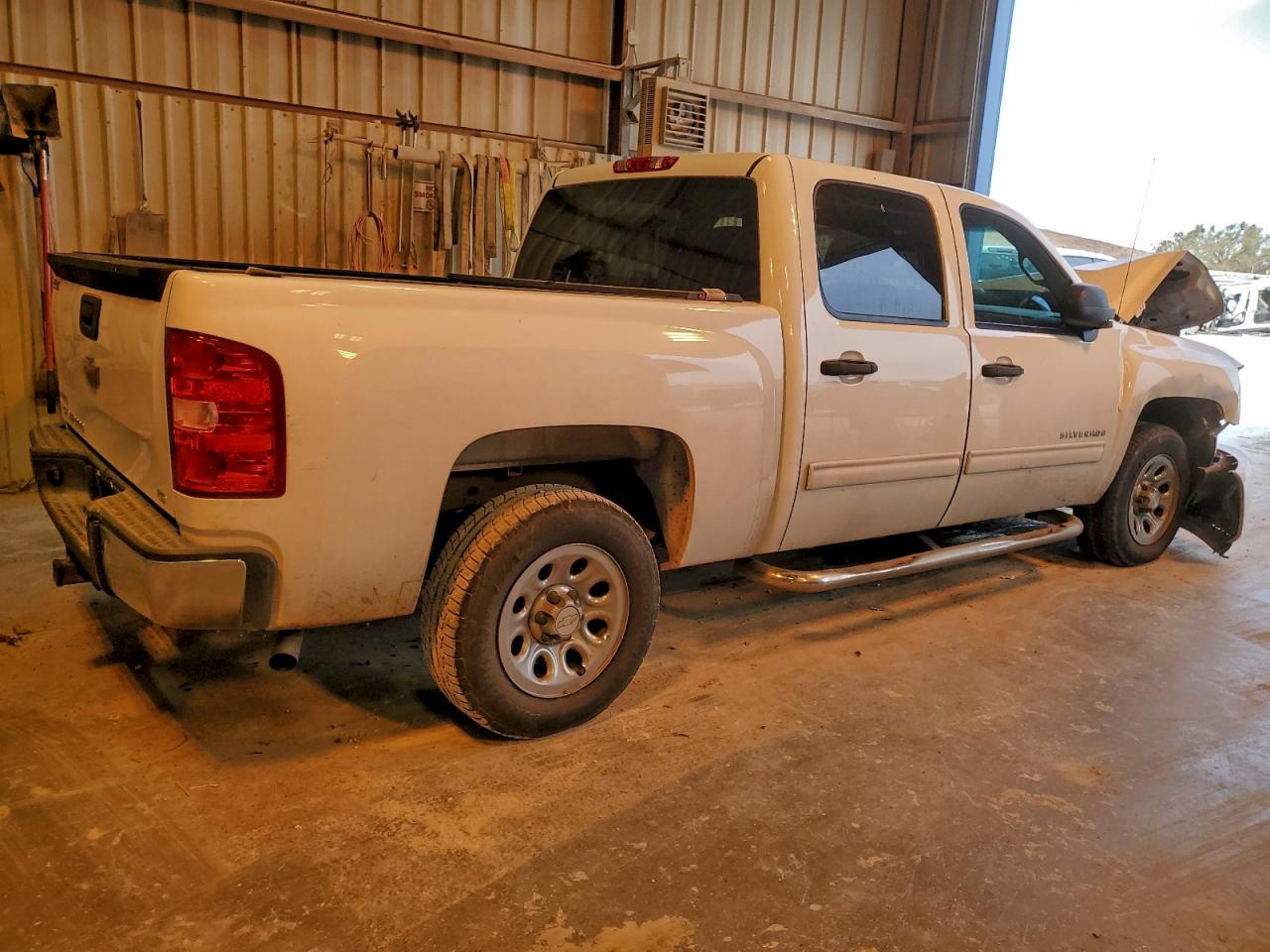 2010 CHEVROLET SILVERADO C1500 LS photo 3