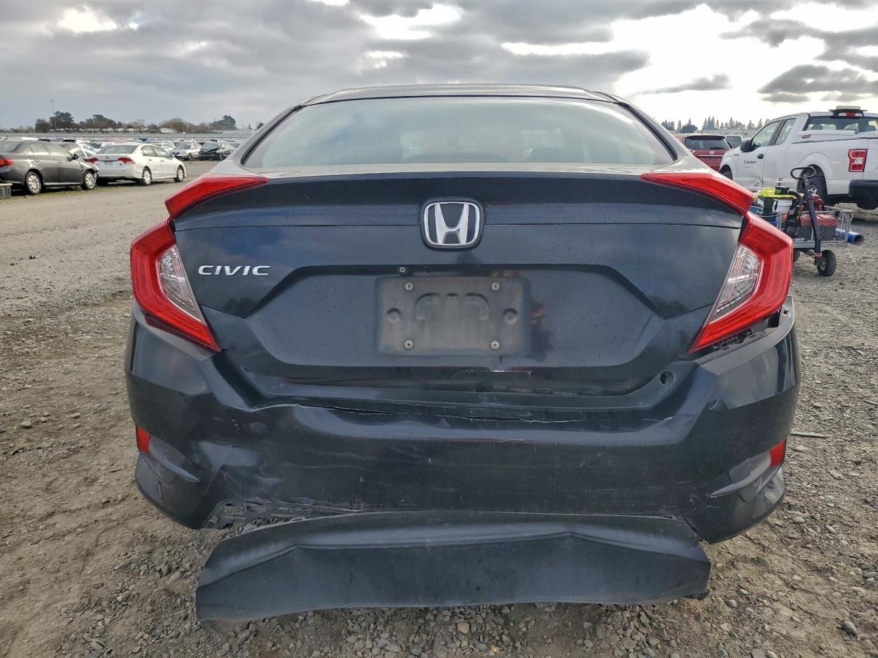 2016 HONDA CIVIC LX photo 6