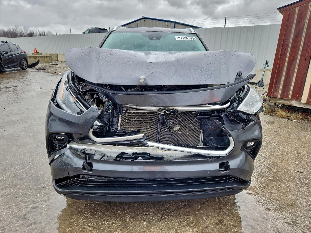 2021 TOYOTA HIGHLANDER XLE photo 5