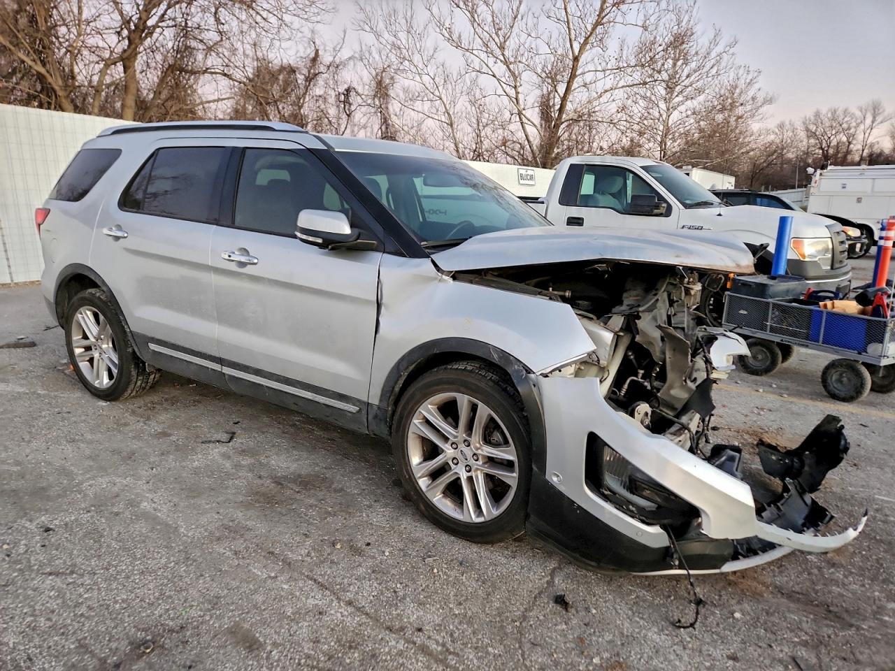 2017 FORD EXPLORER LIMITED photo 4