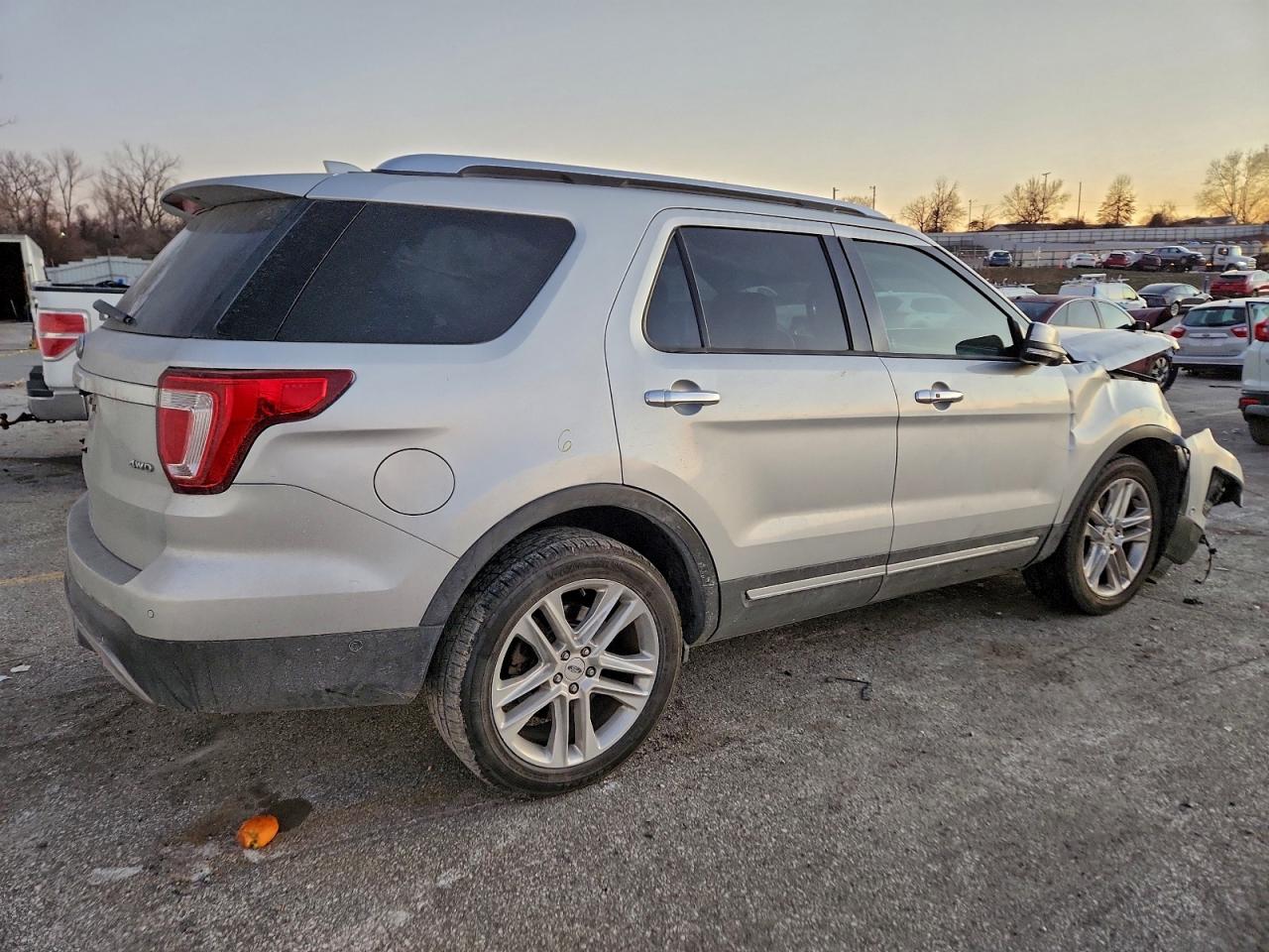 2017 FORD EXPLORER LIMITED photo 3