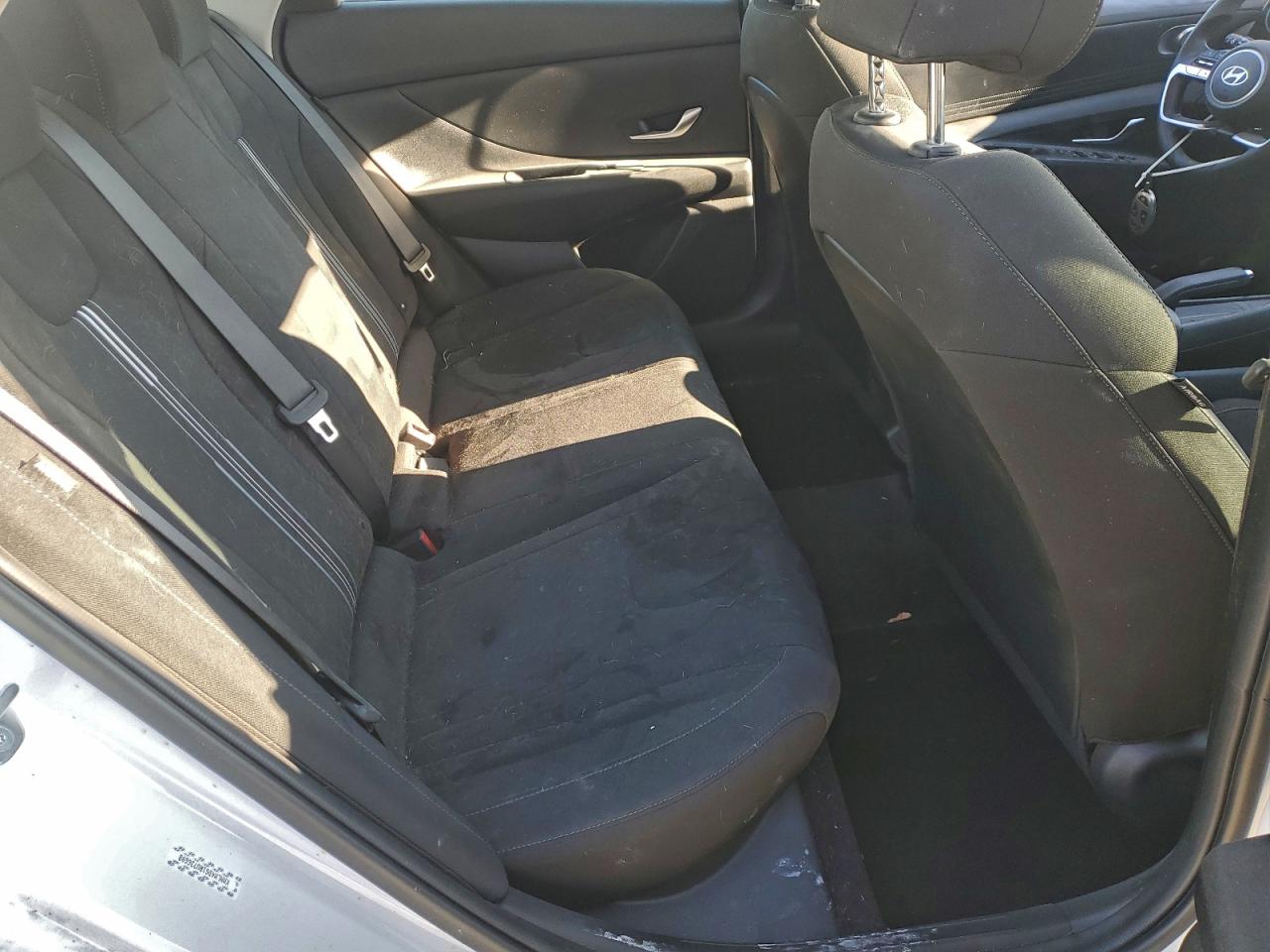 2024 HYUNDAI ELANTRA SEL photo 10