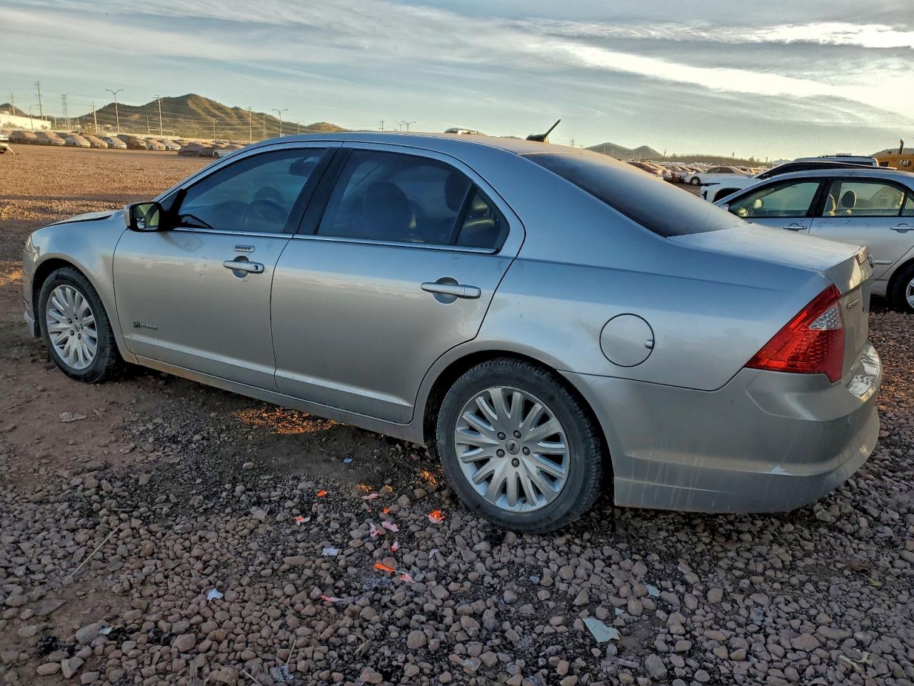 2010 FORD FUSION HYBRID photo 2