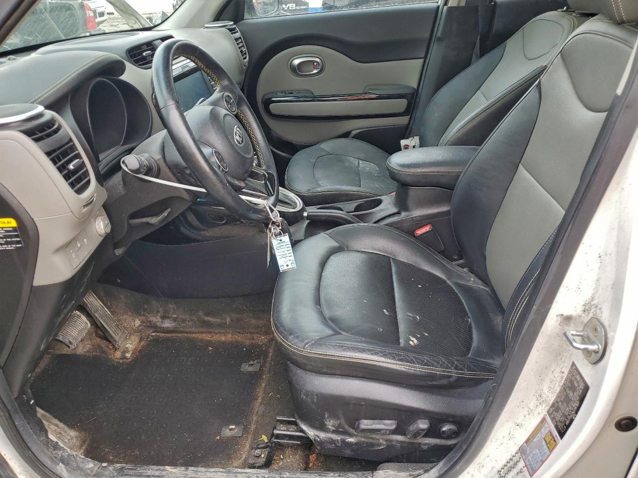 2016 KIA SOUL + photo 7
