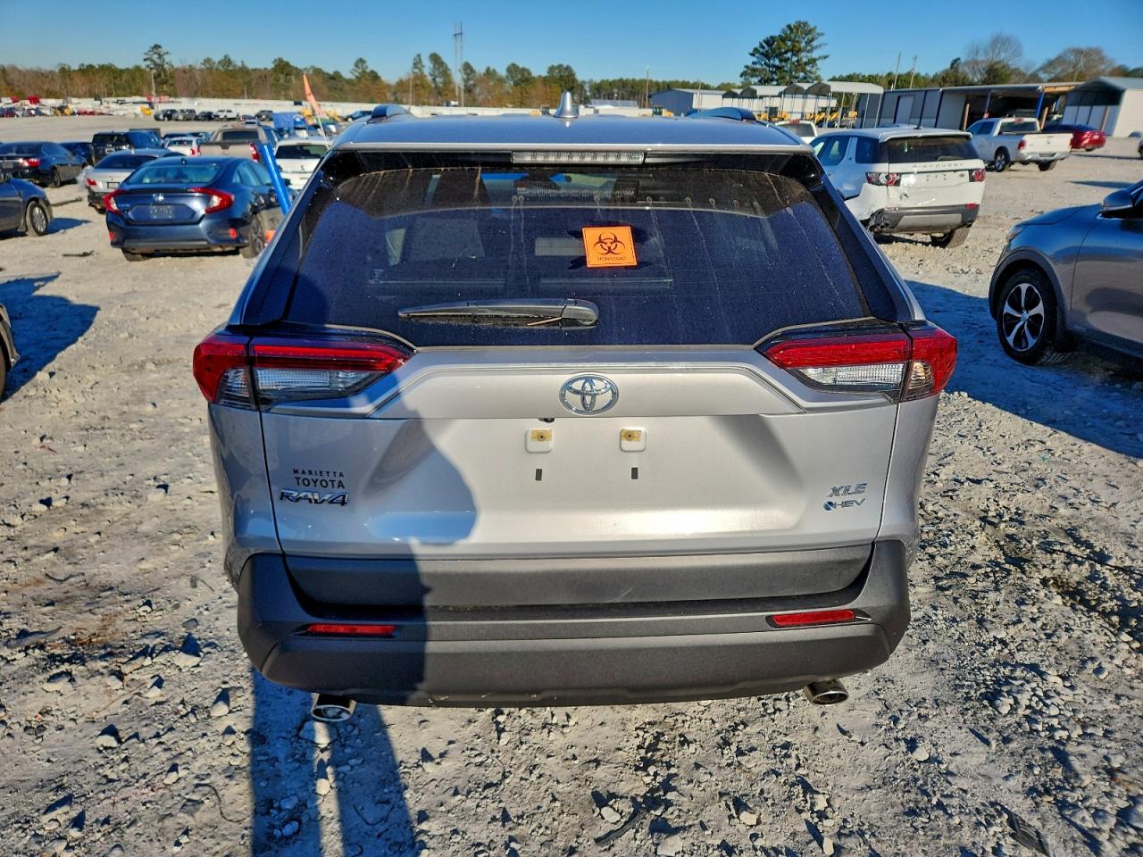 2025 TOYOTA RAV4 XLE photo 6