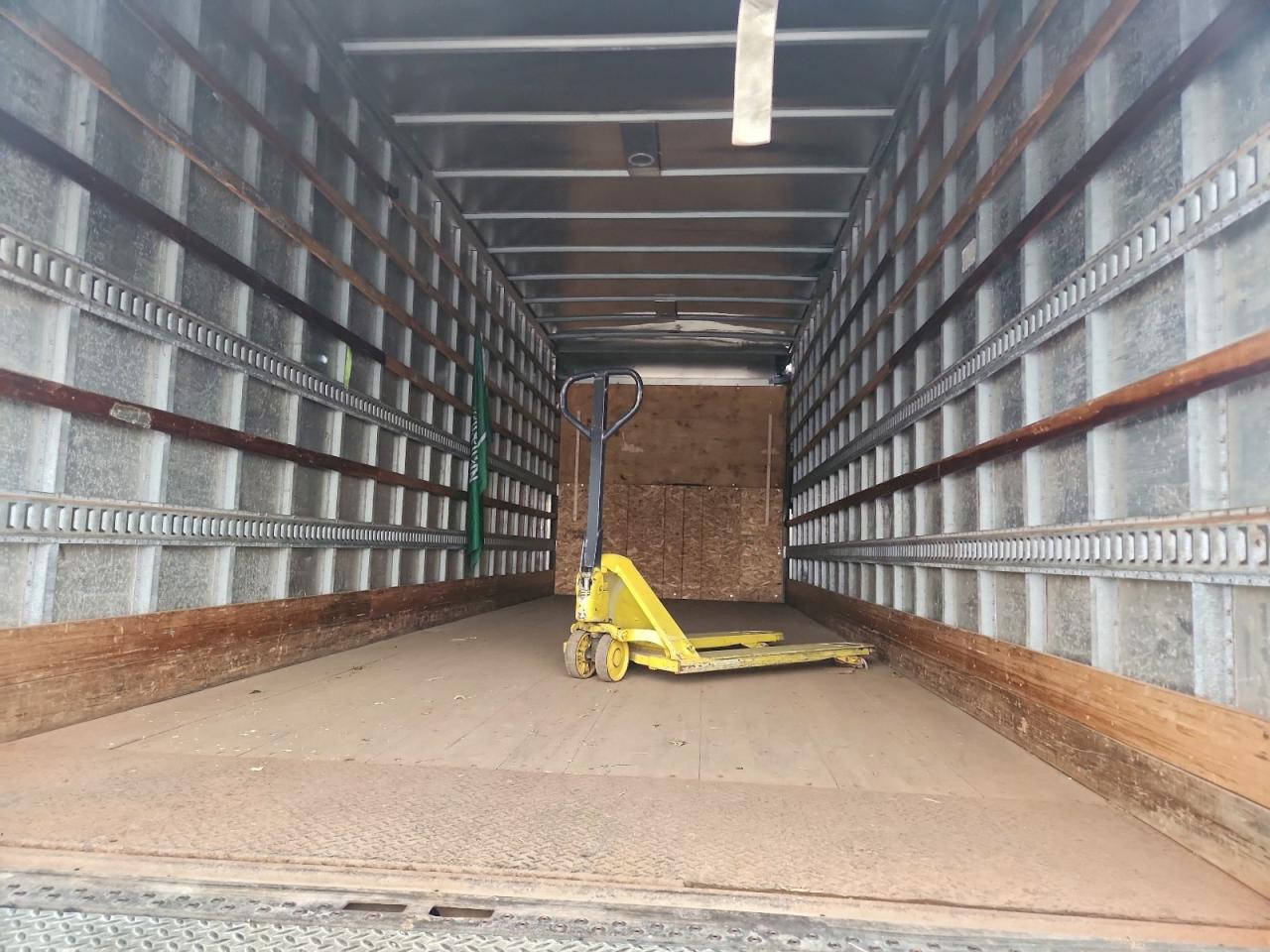 2018 FREIGHTLINER BUSINESS CLASS M2 BOX TRUCK photo 19