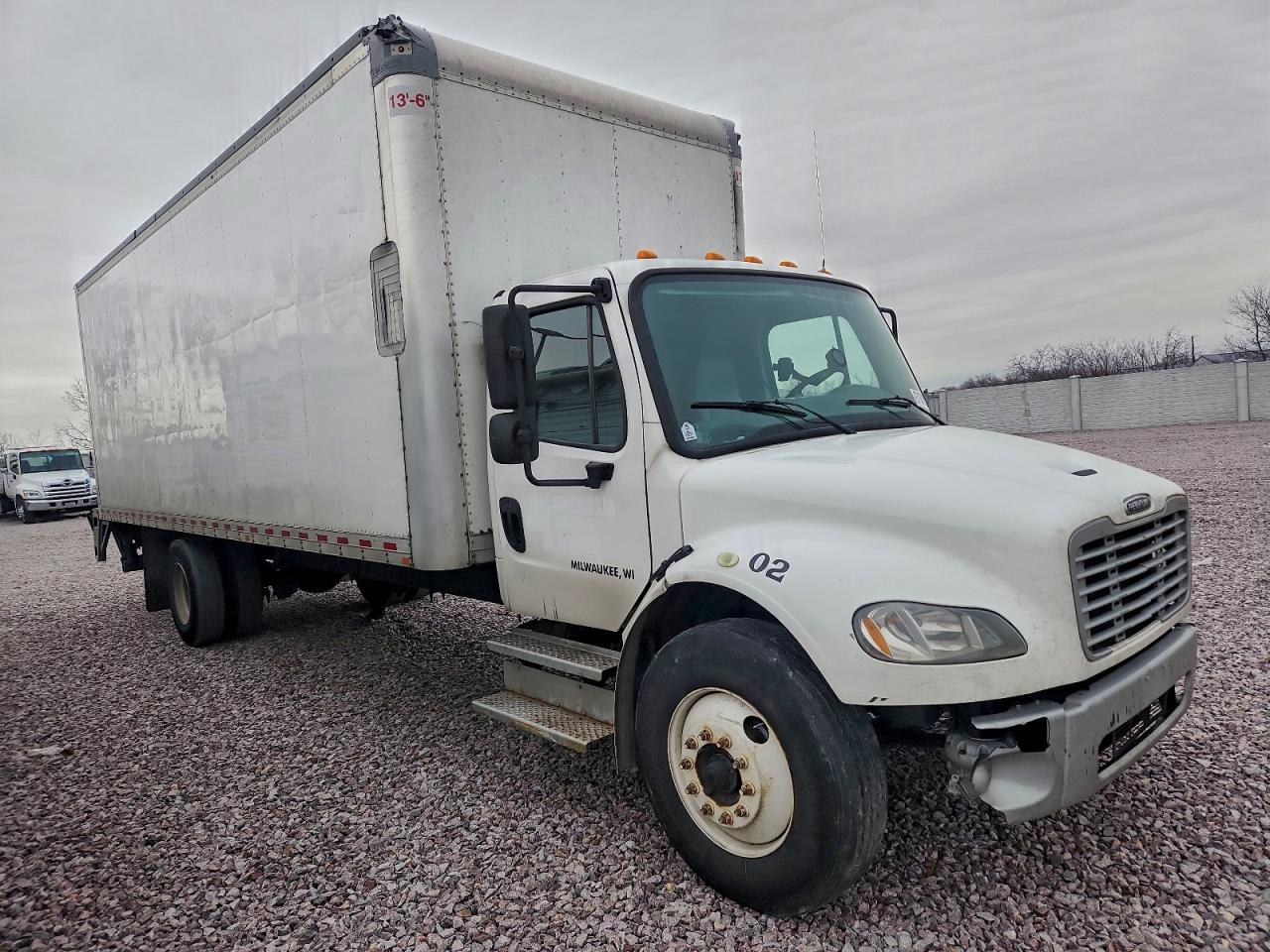 2018 FREIGHTLINER BUSINESS CLASS M2 BOX TRUCK photo 7