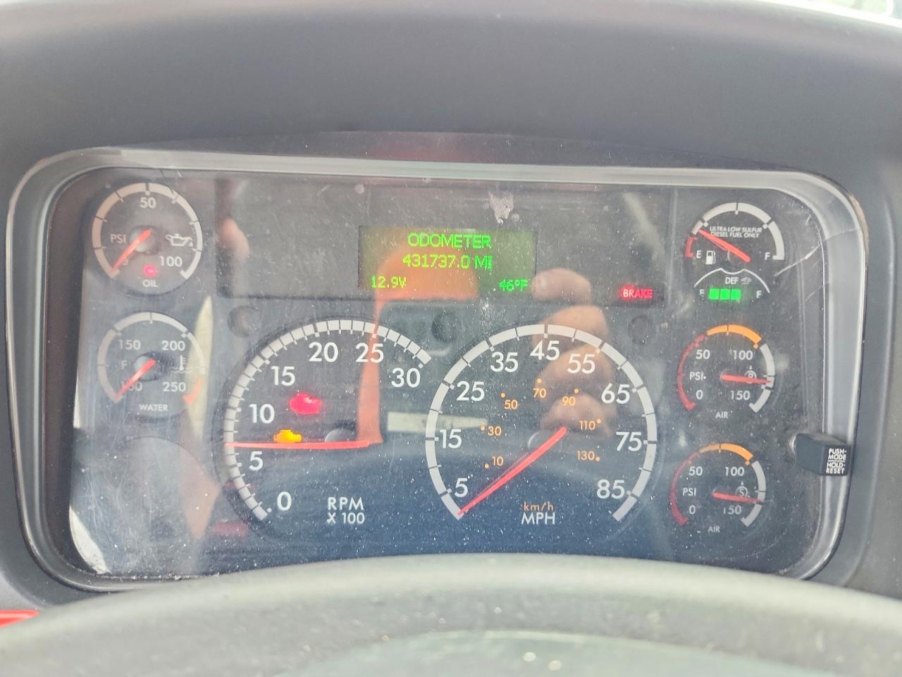2018 FREIGHTLINER BUSINESS CLASS M2 BOX TRUCK photo 17